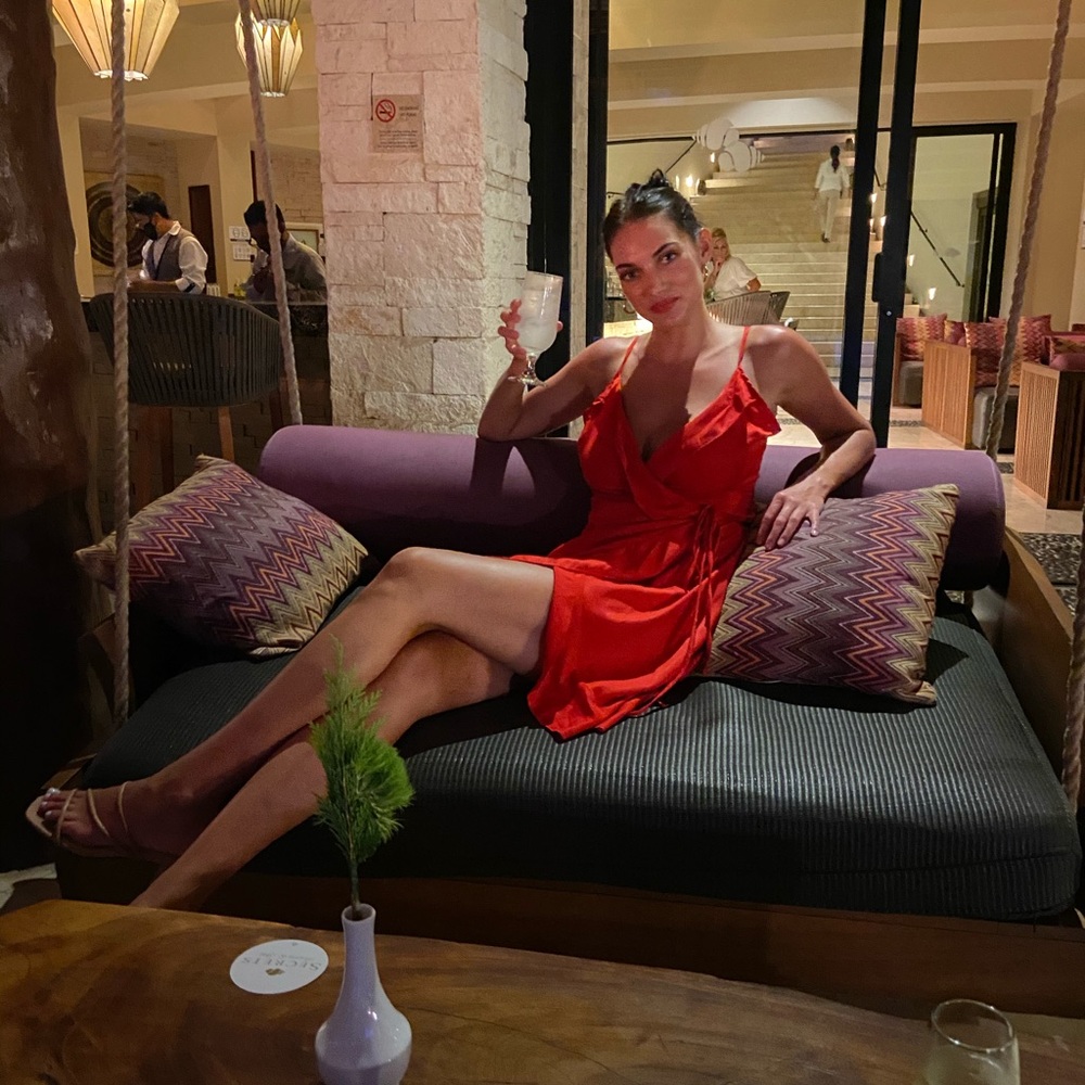 Meet your Posher, Ashley